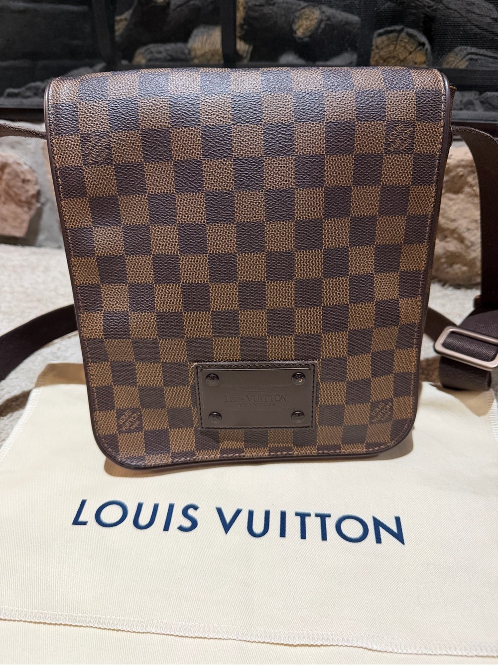 100% authentic Louis Vuitton Damier Ebene Brooklyn PM with COA